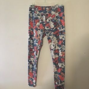 LuLaRoe Floral Leggings- Tall and Curvy